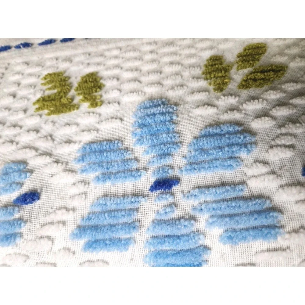 Vintage Chenille Tufted Floral Daisy Queen Bedspread Flowers White Blue Georgian
